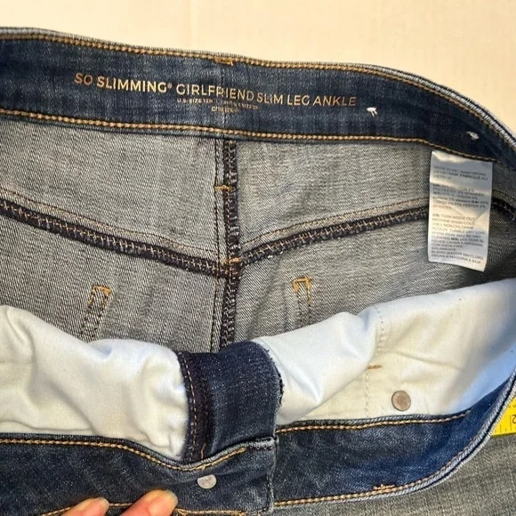 Chicos So Slimming Ankle Frayed-Hem Girlfriend Jeans Sz-12R (Chicos-2R) A15 - Picture 6 of 13